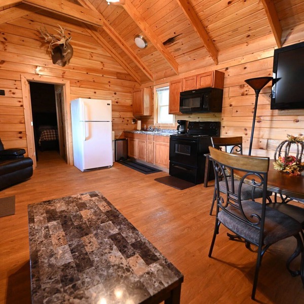 Secluded Private Cabins, on Two Twenty Acre Lakes