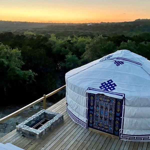 Secluded Romantic Yurt with Amazing Views in Dripping Springs, Texas