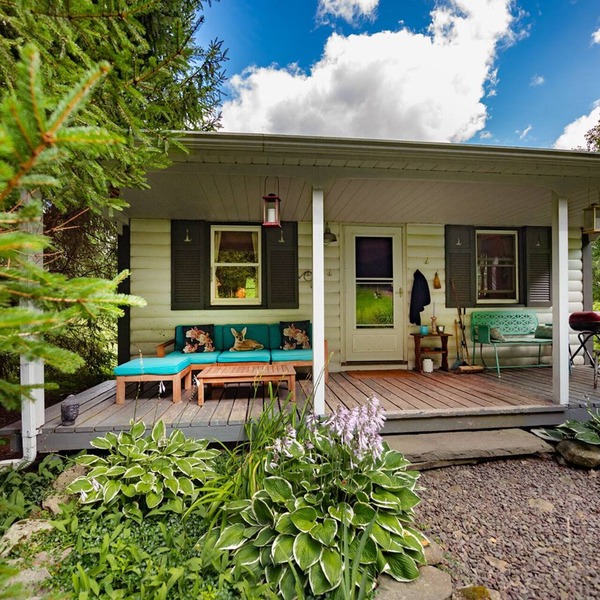 Secluded Romantic Cottage
