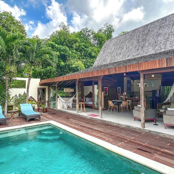 Secluded Romantic Retreat near Trendy Beach Bars in Umalas