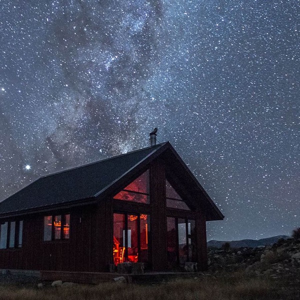 Secluded Rustic Cabin near Twizel