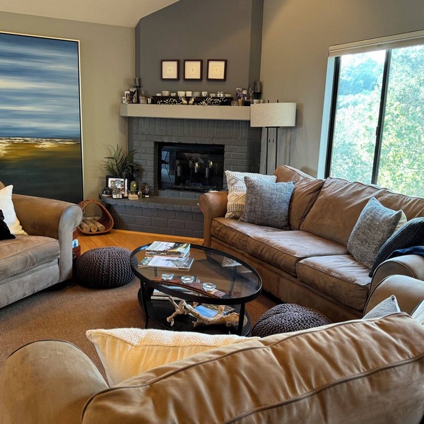 Secluded with Views: Wine Country Retreat.