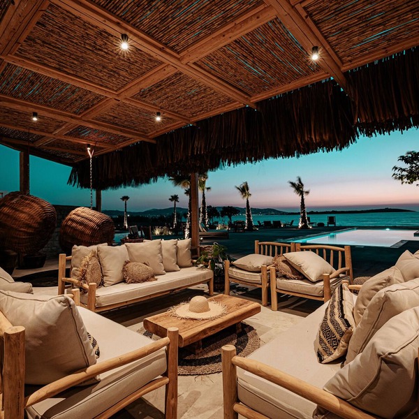 Seesoo Paros Beachfront Luxury Hideaway
