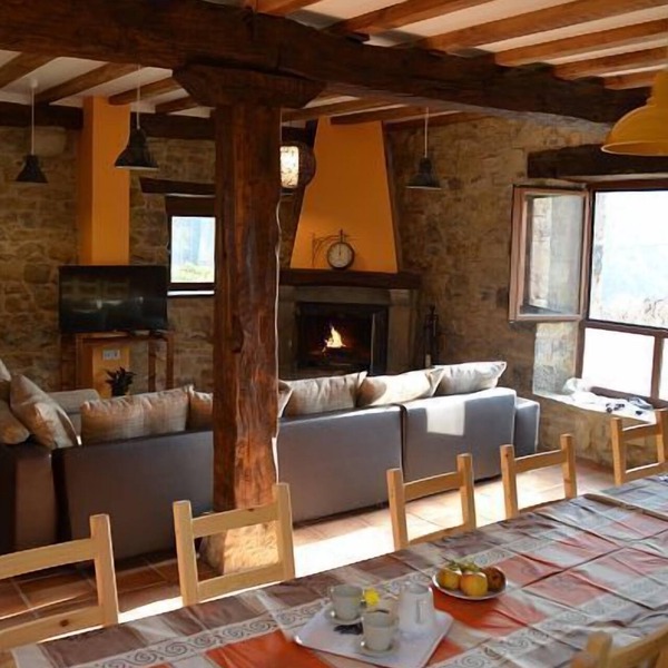 Self catering Etxegibel for 14 people