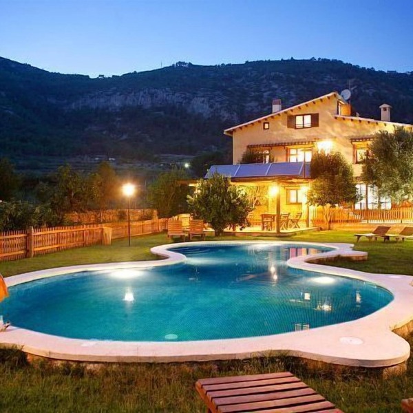 Self catering La Ginesta rural for 20 people
