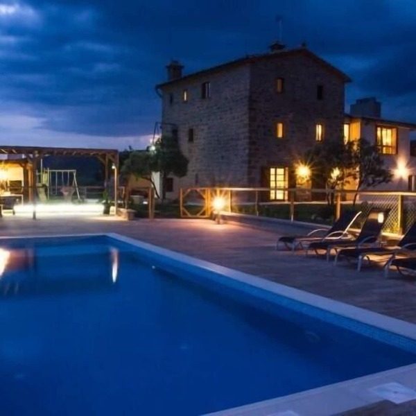 Self catering La Ribereta for 13 people