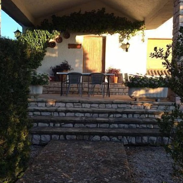 Self catering La Roureda for 9 people