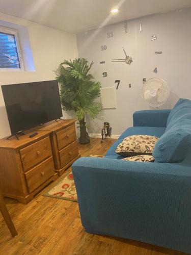 Self-contained 1-Bedroom Basement Unit