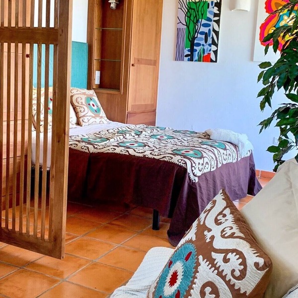 Self Contained Studio for two persons with amazing views and outside terrace.