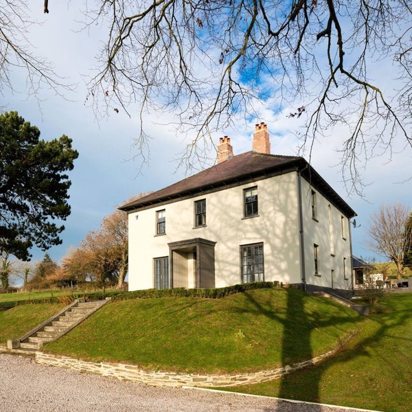 Seren Manor - Five Bedroom Villa, Sleeps 10