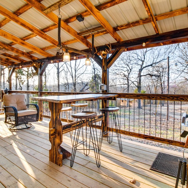 Serene & Cozy Studio Cabin: Walk to Norfork Lake!