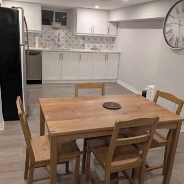 Serene Scarborough 2BR Retreat Near Parks & DT