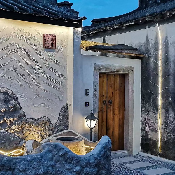 Serenity Courtyard Hotel