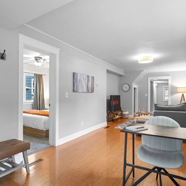 Serenity Haven, Entire Home, Fast Wi-Fi, Pets