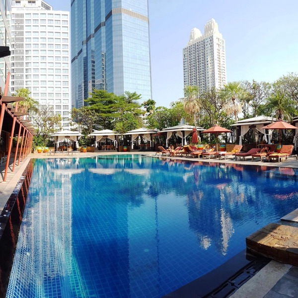 Serviced 2 Bed PANORAMIC SKY VILLAS with View, Pool and BTS