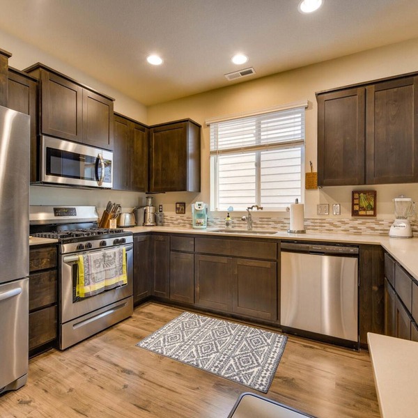 Shared New home private 2 bedroom 1 full bath for guest. Host lives in the home.