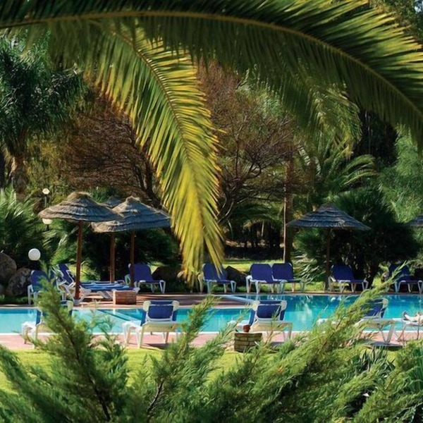 Shared Pool Apartment in Pula