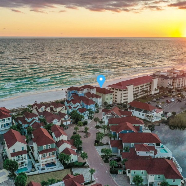 Shipwatch Palazzo | Gulf-Front Luxury, Private Beach, Pool, Golf Cart, Sleeps 22