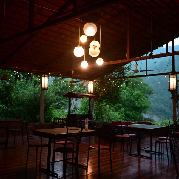 Shoolin Jungle Resort