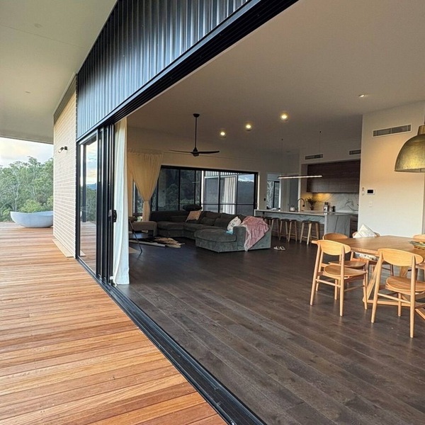 Silk & Oak – Peaceful Scenic Rim Retreat with Nature at Your Door