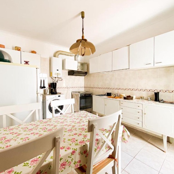 Simple Beach Lovers' Retreat in Espiche #1888
