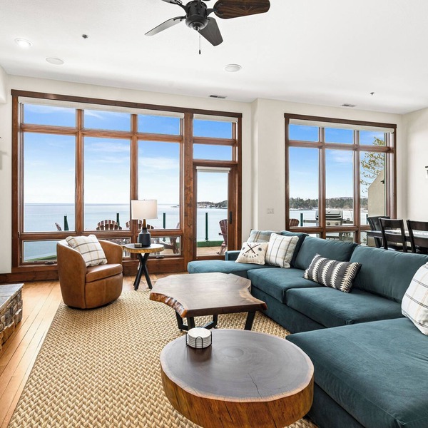 Ski Lodge Executive Suite w/pool & hot tub
