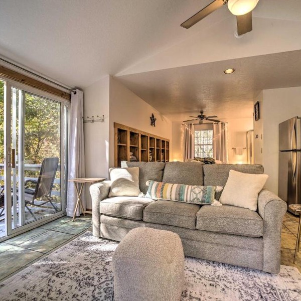 ‘Sky Loft’ Bryson Studio: 1 Mi From Fontana Lake!