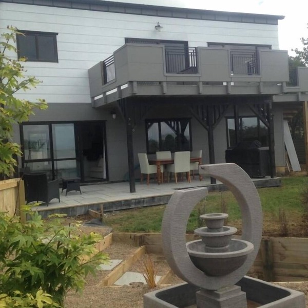 Skyline Apartments Raglan (Lower Apartment)