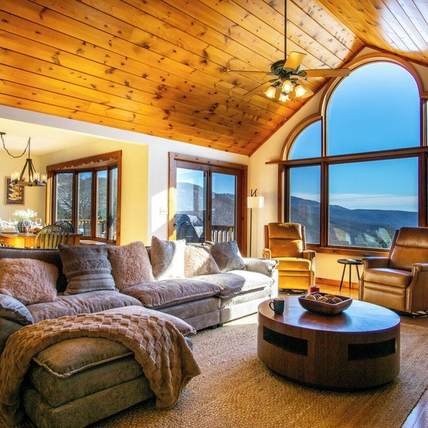 Skywalker Meadow 3 BR Home: True Retreat!