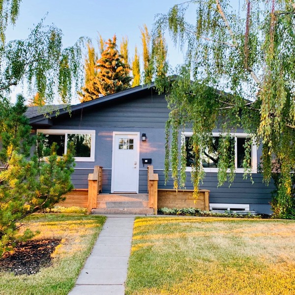 Sleek Modern Brand New Bungalow near Chinook mall