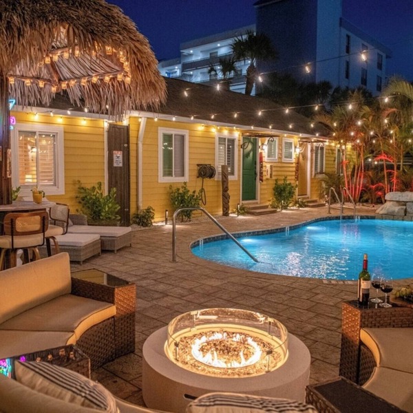 Sleeps 24-Beachfront Resort-Outdoor Pool 7BR
