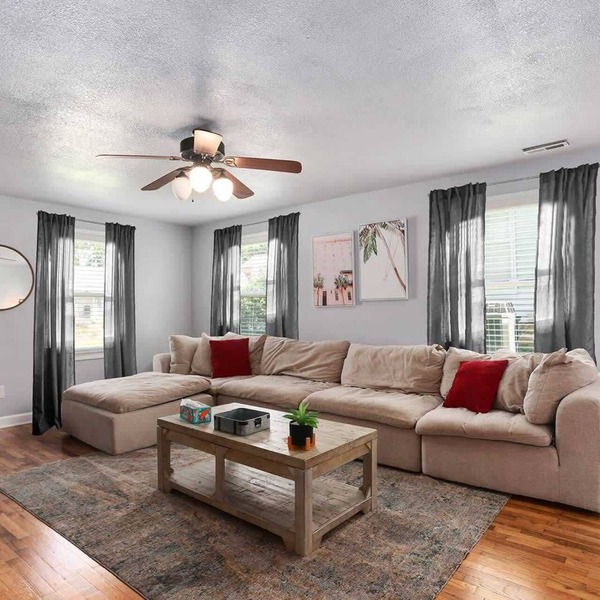 Sleeps 5|King Beds|Comfortable Stay|Warrensburg