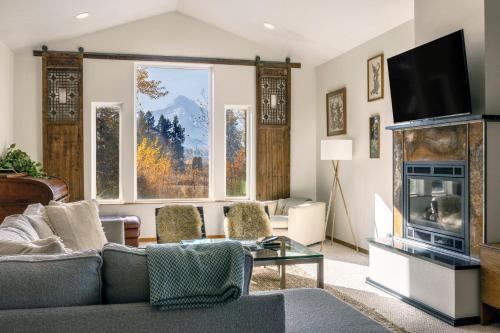 Slope View home