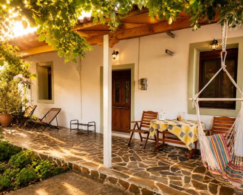 Small Villa Gerani