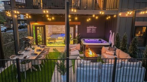 Smith Creek Resort- 6 Bedroom 22 Guests - Indoor Pool - Resort Amenities