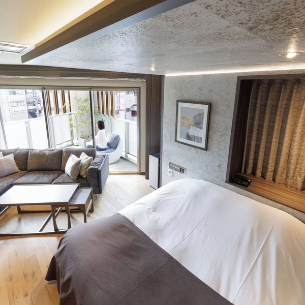 Smoking Suite double room with balcony with bat/Hiroshima Hiroshima