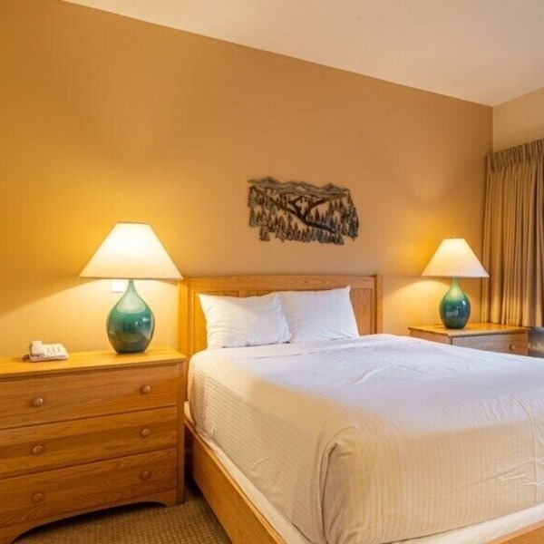 Smugglers Notch | Snowy Retreat | Ski, Pools & Mountain Fun