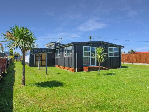 Snapper Bach - Foxton Beach Holiday Home