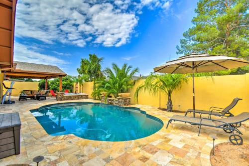 Snowbirds! Group Getaway w/Hot Tub in Scottsdale