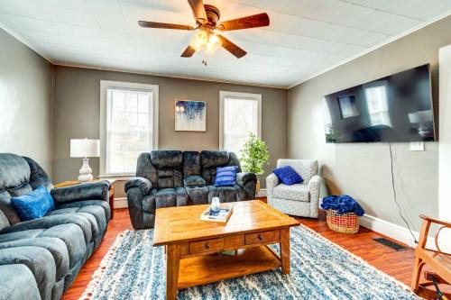 Sodus Point Home - Walkable to Beach!