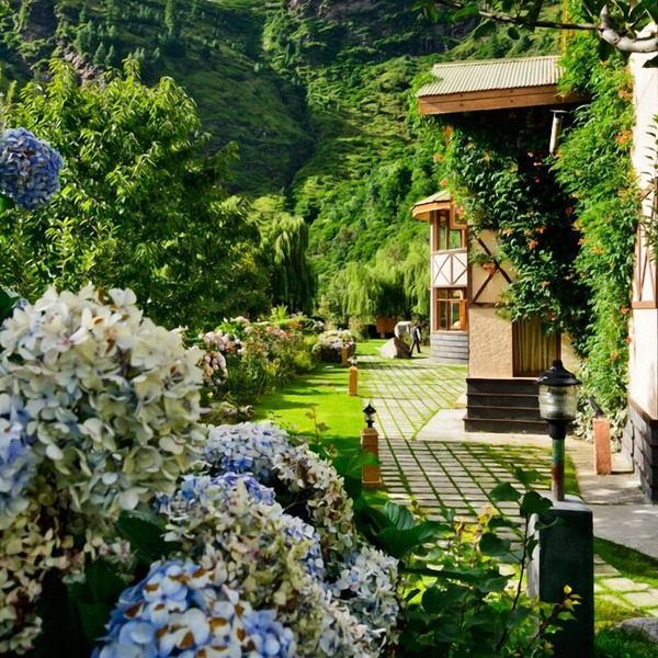 Solang Valley Resort