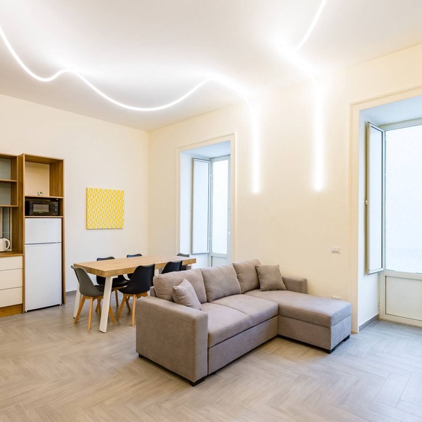 Solaris Suites by Napoliapartments
