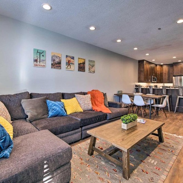 Solitude Mountain Slopeside Ski Condo w/Hot Tub!