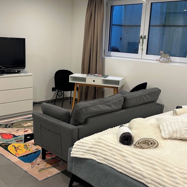 Souterrain Wohnung in Exklusiver Villa Nähe Nymphenburger Schlosspark