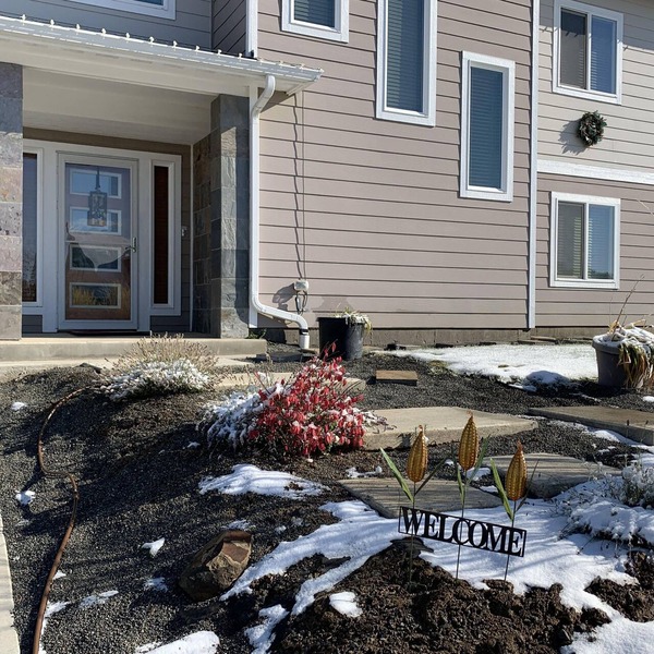 Spa Palouse Home, Spacious & Extremely Comfortable Upper Level private entrance.