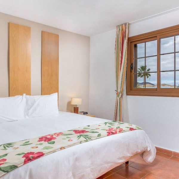 Spacious 1-Bed Apartment | Golf del Sur | Sleeps 4