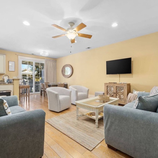 Spacious 2-Bedroom Townhome at North Beach Resort