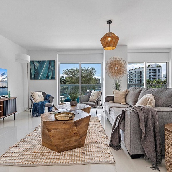 Spacious 2BR, 2.5BA Apartment | Bay Harbor Islands Family-Friendly Stay