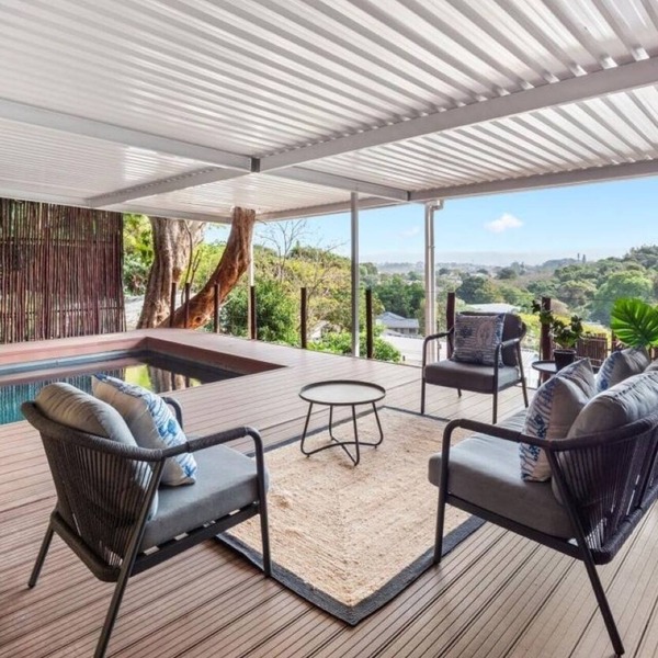 Spacious 3 Bed Room House, Pool Ideal Families & Groups, Secure & Central