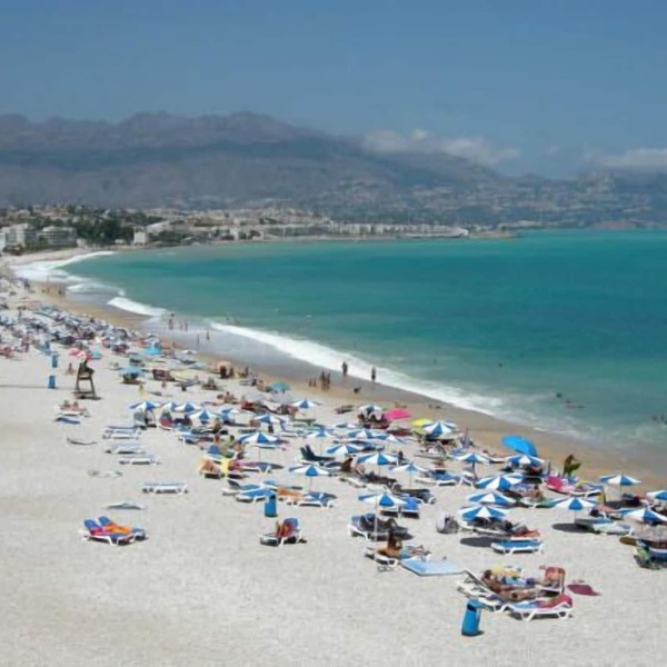 🌞 Spacious 3-room apartment in a luxury building, 150m beach, internet🌞
